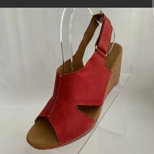 Clarks Collection Helio Float Red Suede Sandals 7
